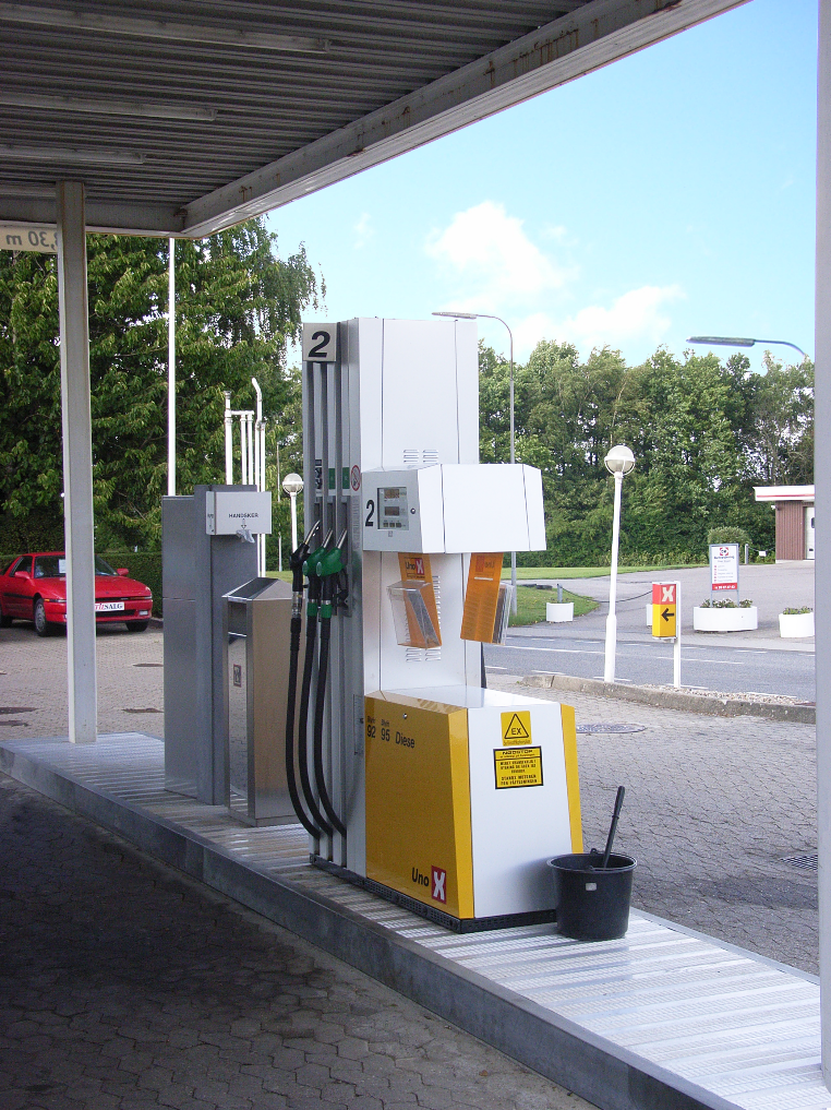 Hent en brochure ved UnoX-tanken